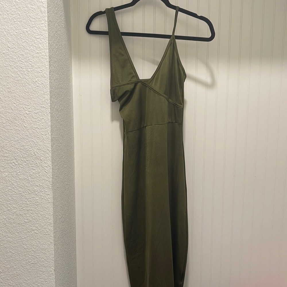 Green dress